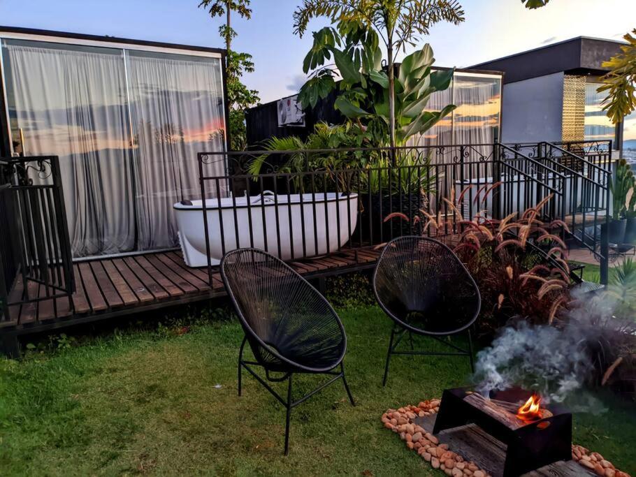 Tiny House Paraiso Minicasas Com Hidromassagem Pouso Alegre Exteriör bild