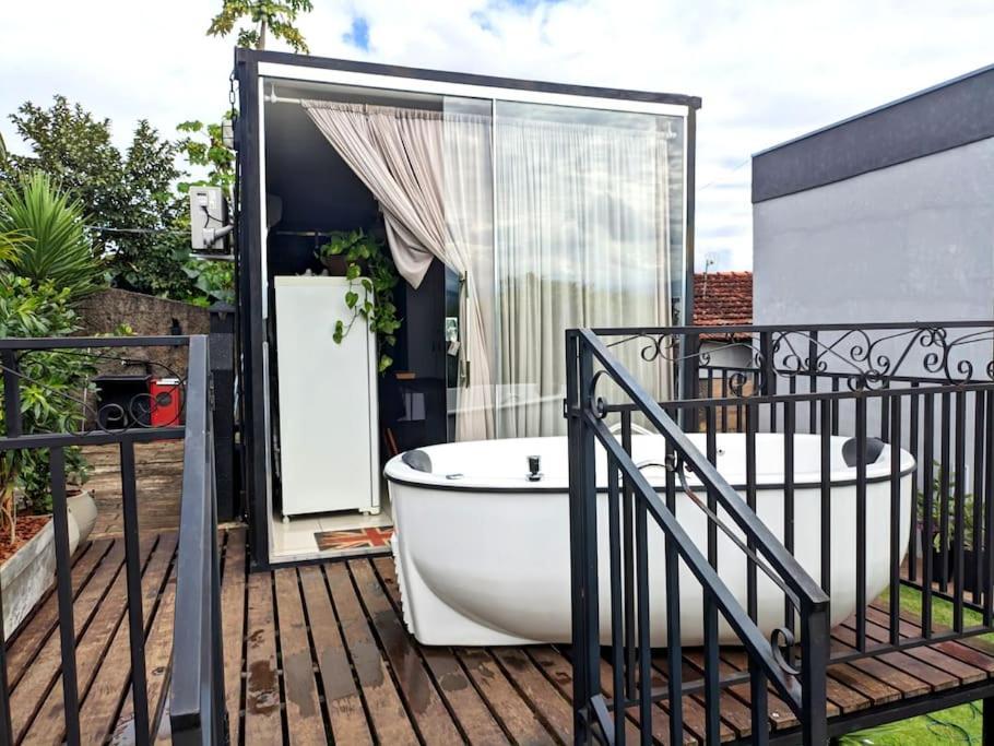 Tiny House Paraiso Minicasas Com Hidromassagem Pouso Alegre Exteriör bild